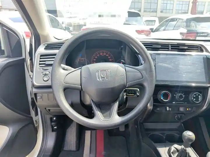 2017 China Used Car Export Available 9