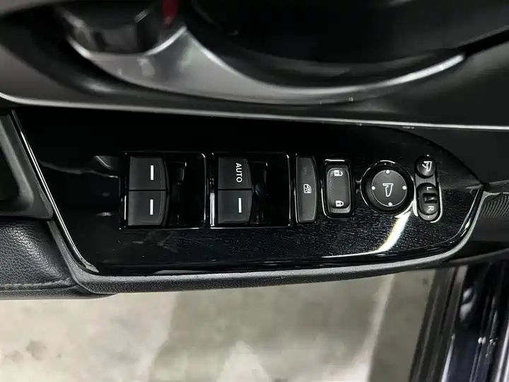 2020-2025 Honda Breeze, Hybrid & Gasoline Cars Available 10