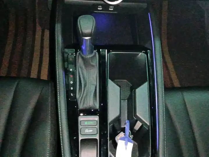 Gasoline Hybrid Used Car Export 15