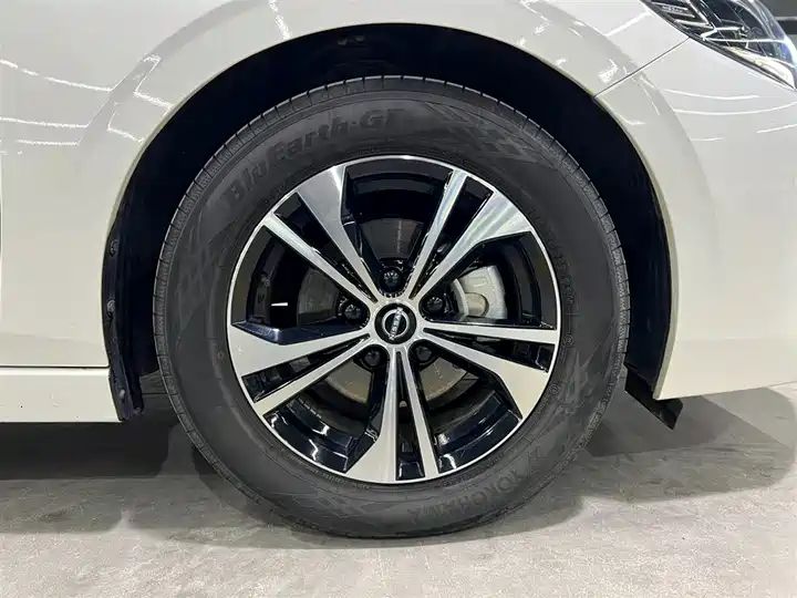 2016-2026 NISSAN Sylphy Cars From China For Overseas Market 17