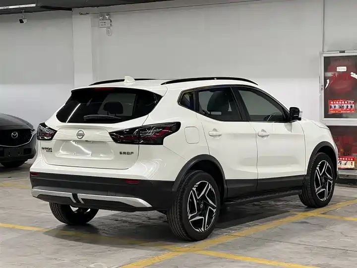 Durable Nissan Qashqai 2016-2025 4