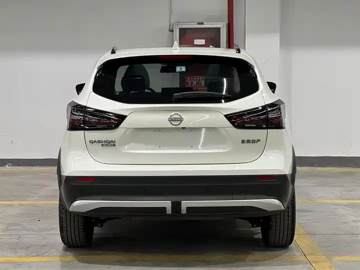 Durable Nissan Qashqai 2016-2025 5