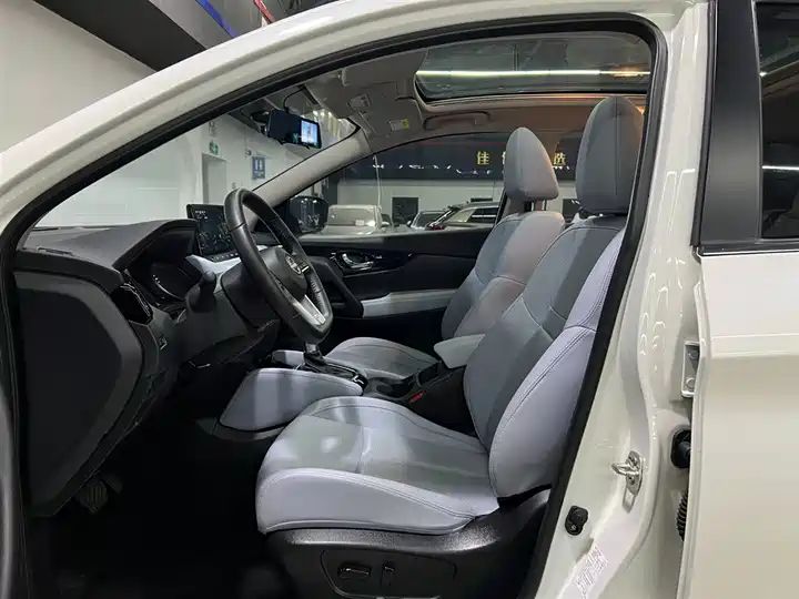 Durable Nissan Qashqai 2016-2025 7