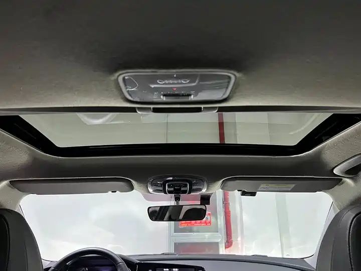 Hyundai Elantra 2022 1.5L CVT GLX Premium 11