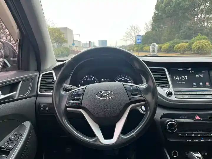 1.6T DCT 2WD Smart Trim 7