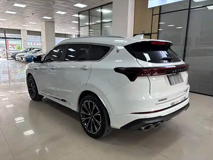 DCT Max, 5-Seater | China Used Car Export, Customization Available 3