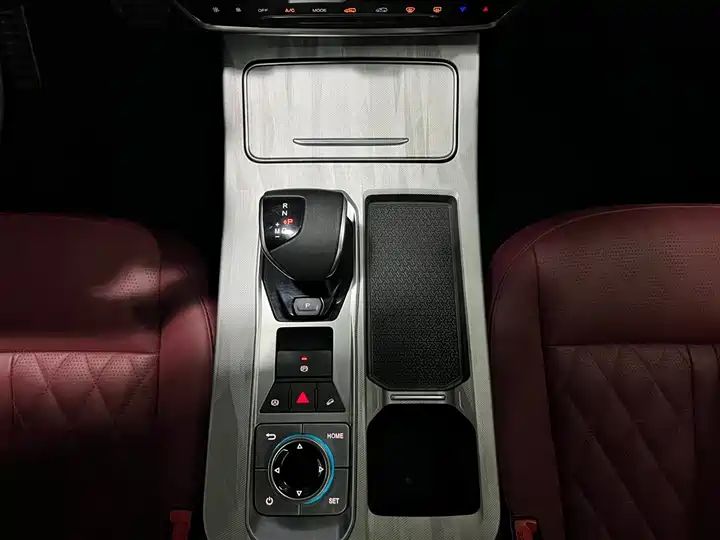 1.5T DCT Warrior PLUS 7-Seater | Used Car Export from China, Custom Available 13