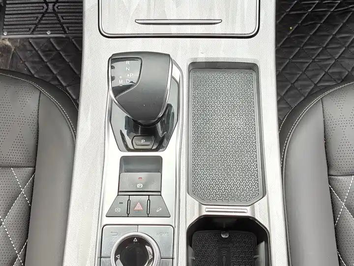 1.6T DCT Warrior, 7-Seater | China Used Car Export 10