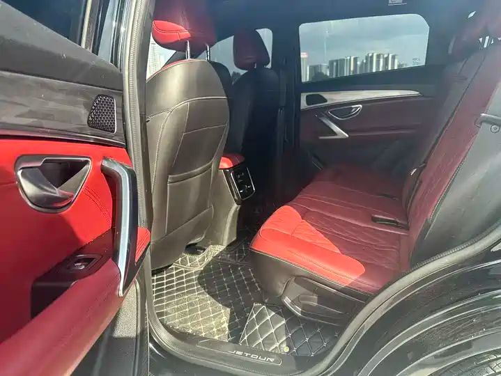 1.6T DCT Warrior PRO 7-Seater | Used Car Export from China 9