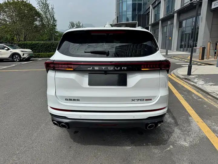 1.6T DCT Warrior PRO 7-Seater | Used Car Export from China 12