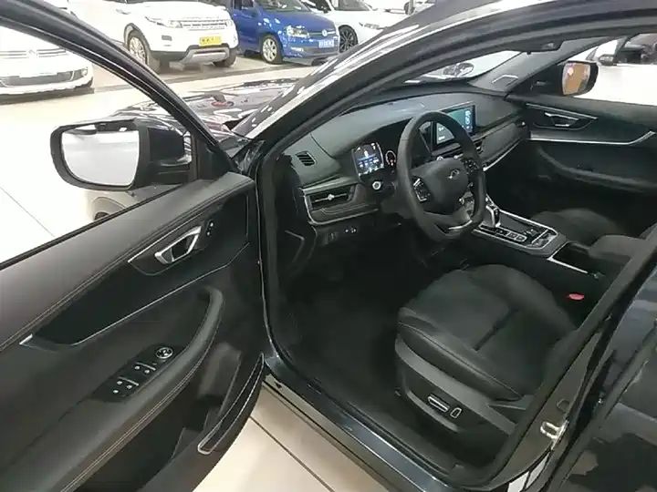 Chery Tiggo 8 2025 230TCI Automatic Luxury 5-Seater Excellence Edition 15