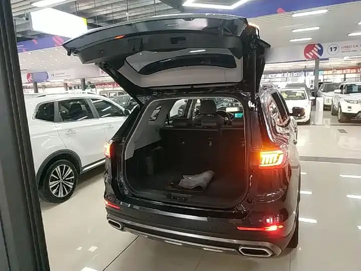 Chery Tiggo 8 2025 230TCI Automatic Luxury 5-Seater Excellence Edition 18