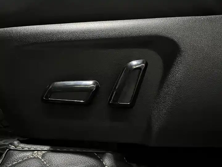 2018 200 FWD Comfort Grade, China Used Car Export 8
