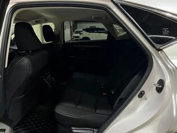 2018 200 FWD Comfort Grade, China Used Car Export 10