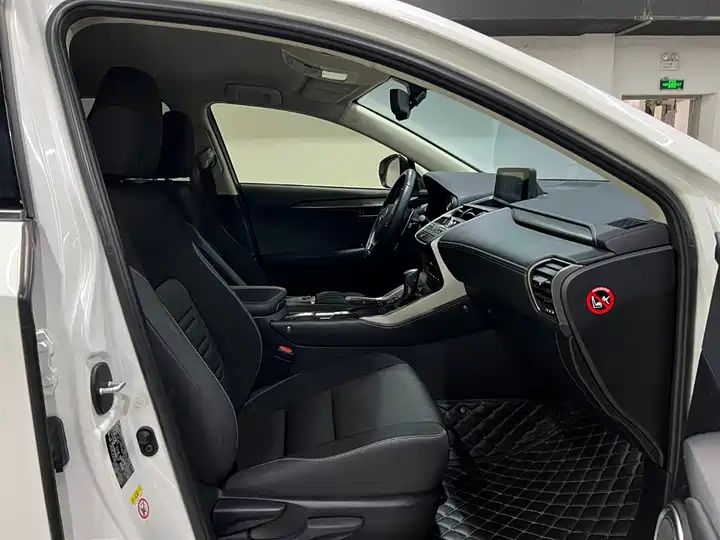 2018 200 FWD Comfort Grade, China Used Car Export 17