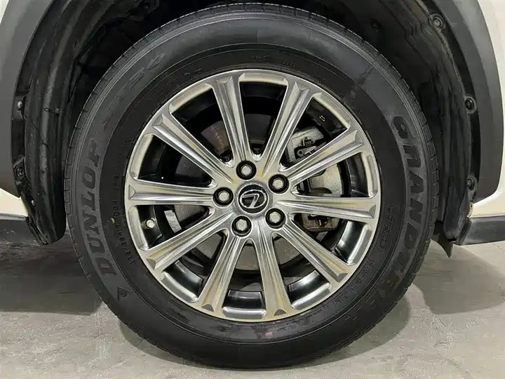 2018 200 FWD Comfort Grade, China Used Car Export 18