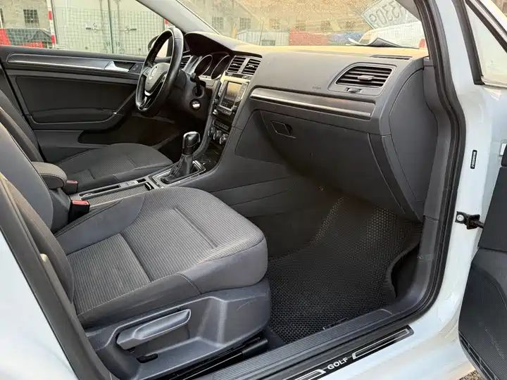 230TSI Automatic Comfort Millionth Edition | China Used Car Export 6