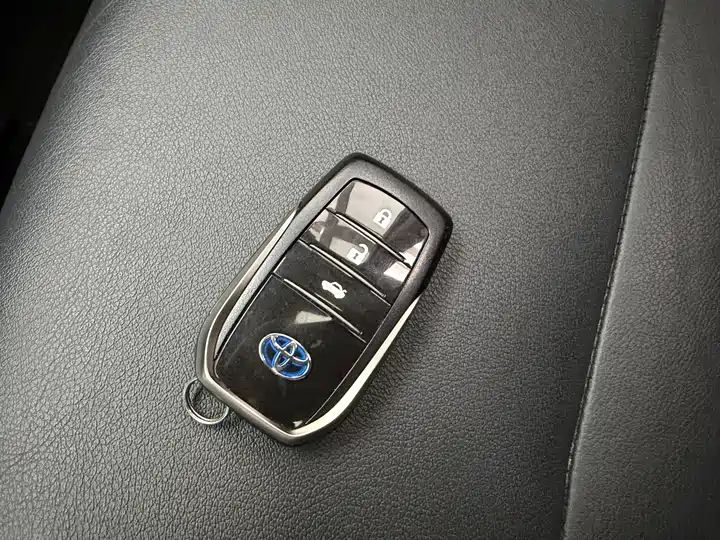 2016 Toyota Corolla Dual Engine 1.8L E-CVT Elite (Hot Item) 15