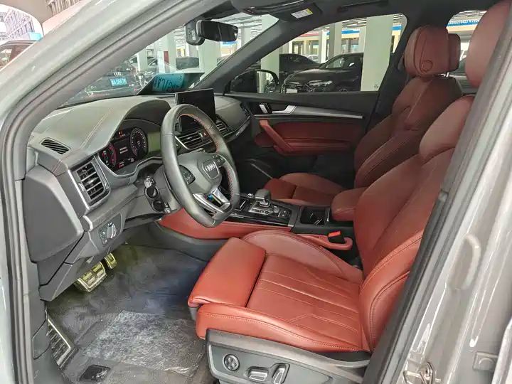 40 TFSI Luxury Dynamic | China Used Car Export 5