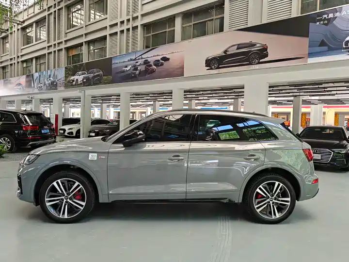 40 TFSI Luxury Dynamic | China Used Car Export 2