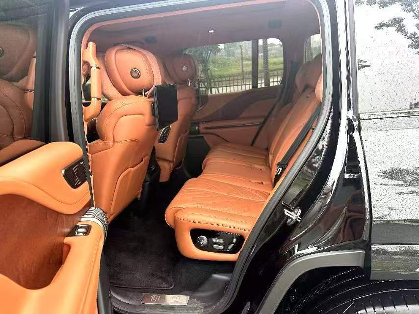 Luxury Edition | Chinese Used Car Export 4
