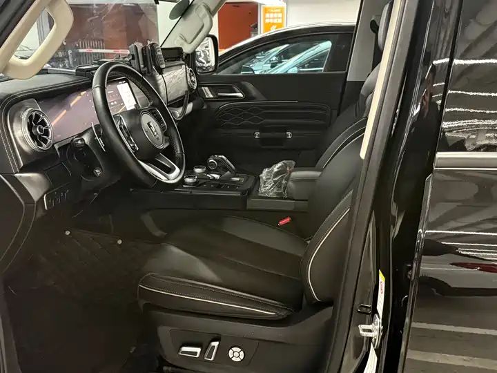 2.0T Conqueror Off-road Version | Chinese Used Car for Export 7