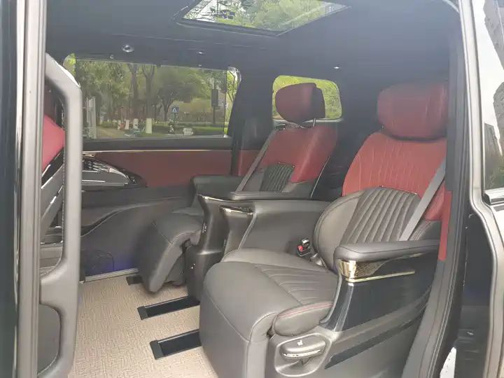 Master Series Super Hybrid Luxury MPV, Premium Second Hand Chinese Business MPV Wholesale for Export 8