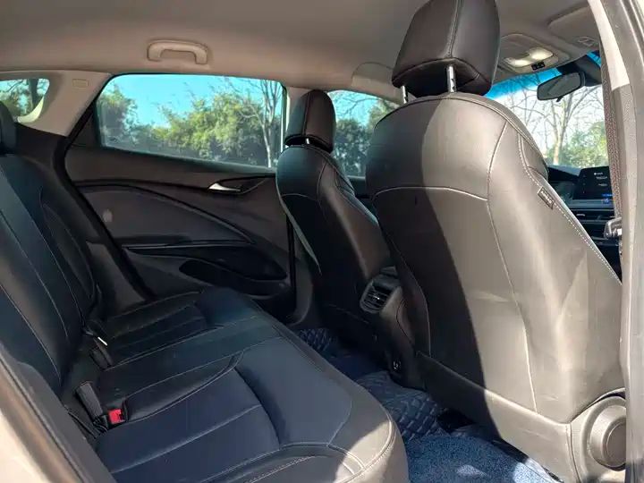 Plug-in Hybrid Intelligent Fashion Edition | Used New Energy Car Export from China 15