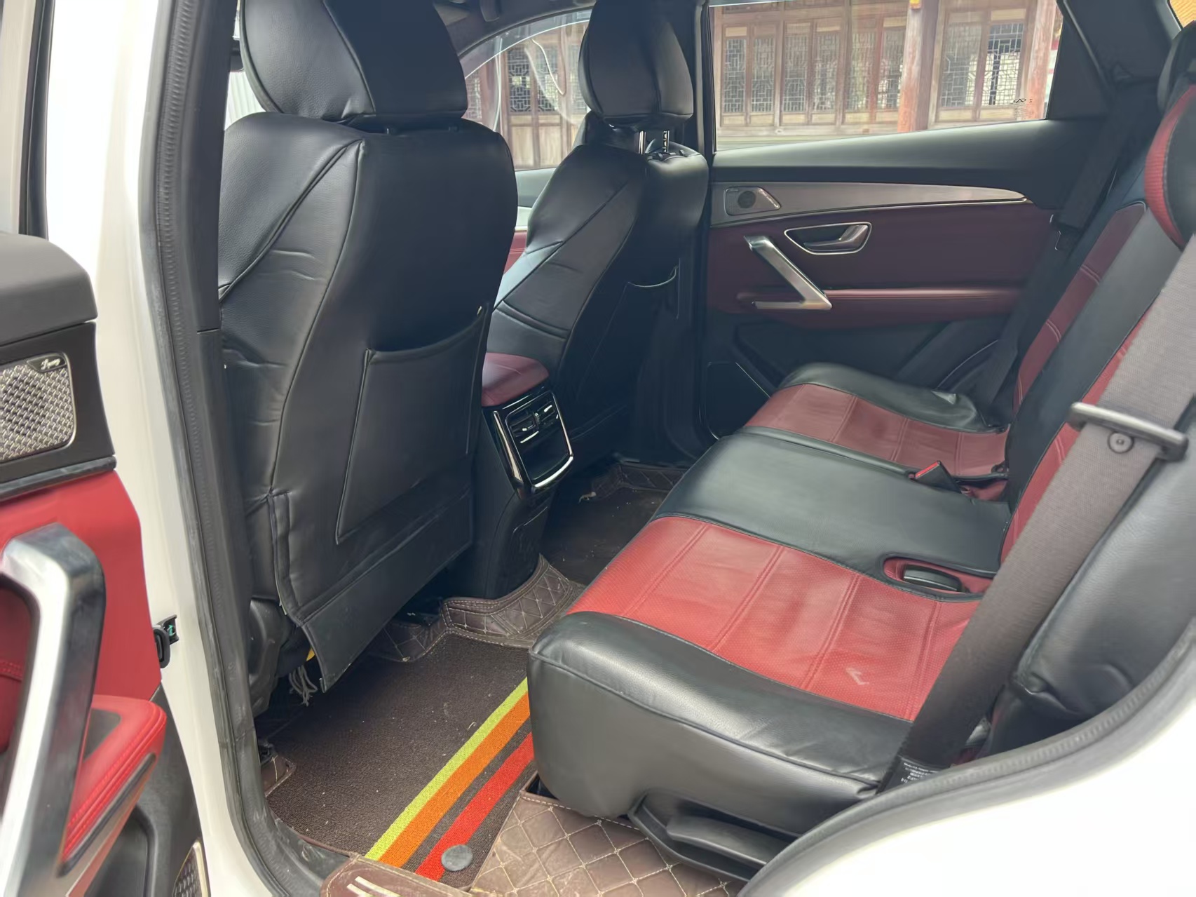 1.5T DCT Mountain 5-Seater | Used SUV Export from China 3