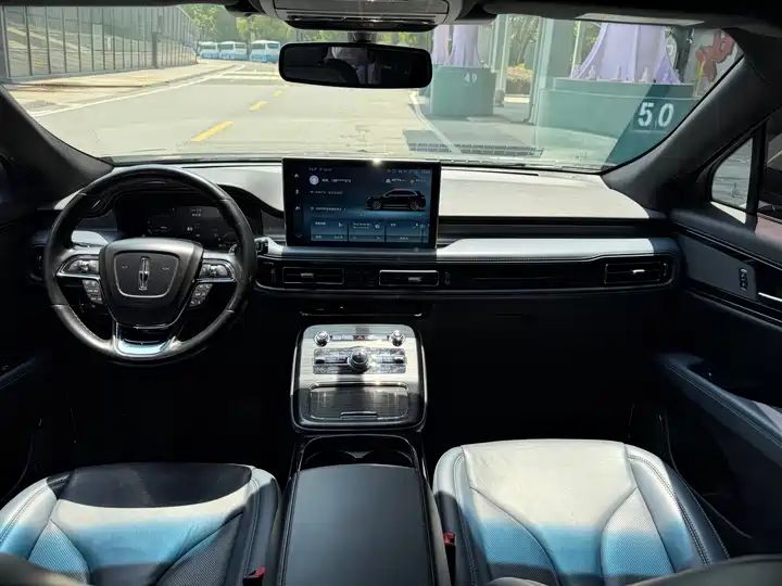 2.0T Four-Wheel Drive Premium Trim, Export Ready from China 3
