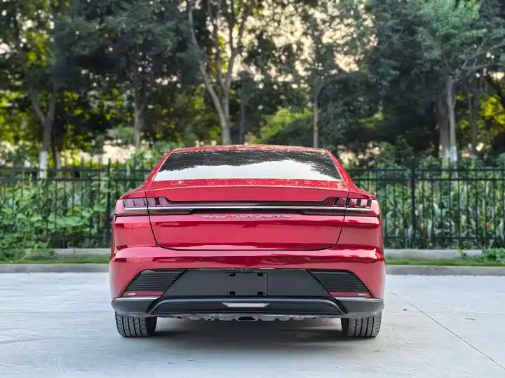 AWD High-Performance Flagship Used Car for Export 2