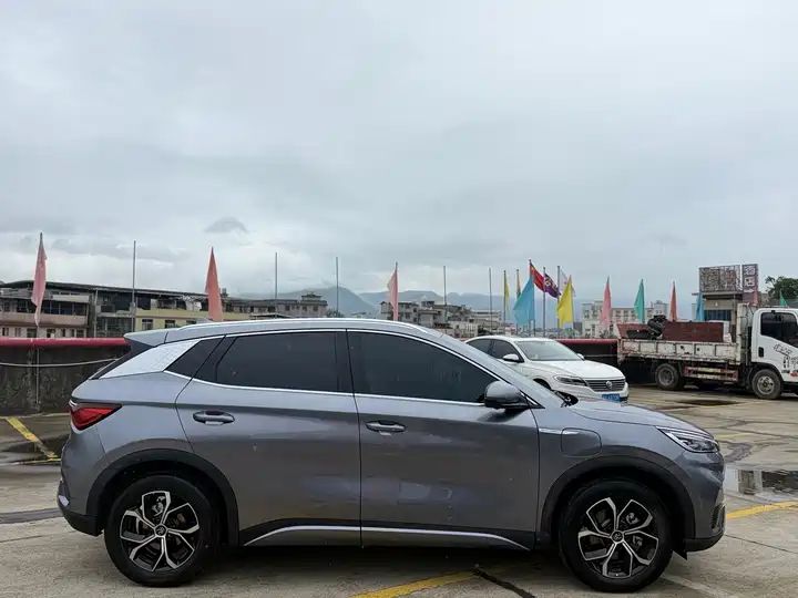 Champion Edition 430KM Beyond Version Used Car for Export 3
