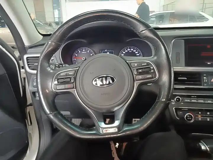 Automatic LUX Used Car for Export 7