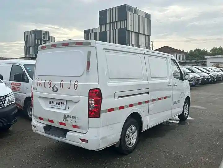 2018 1.5L Comfort High-roof Van Double Door 4G15S Used Car for Export 3