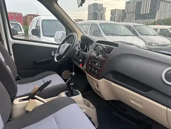 2018 1.5L Comfort High-roof Van Double Door 4G15S Used Car for Export 7
