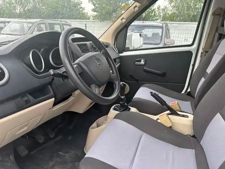 2018 1.5L Comfort High-roof Van Double Door 4G15S Used Car for Export 8