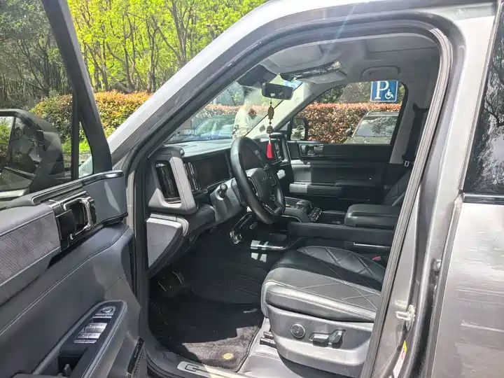 2024 Pilot Edition Off-road Used Car for Export from China 8