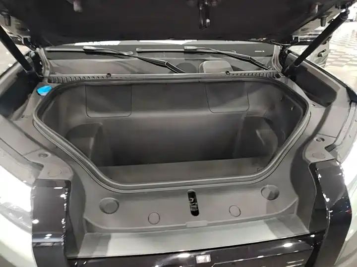 501km 4WD Ultra EV Off-road SUV from China 16