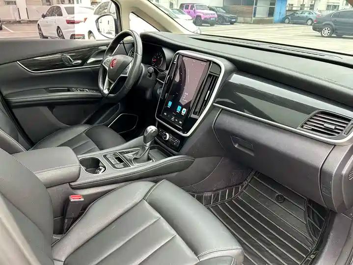 Automatic Smart Premium 7-Seater | Used Car for Export 12
