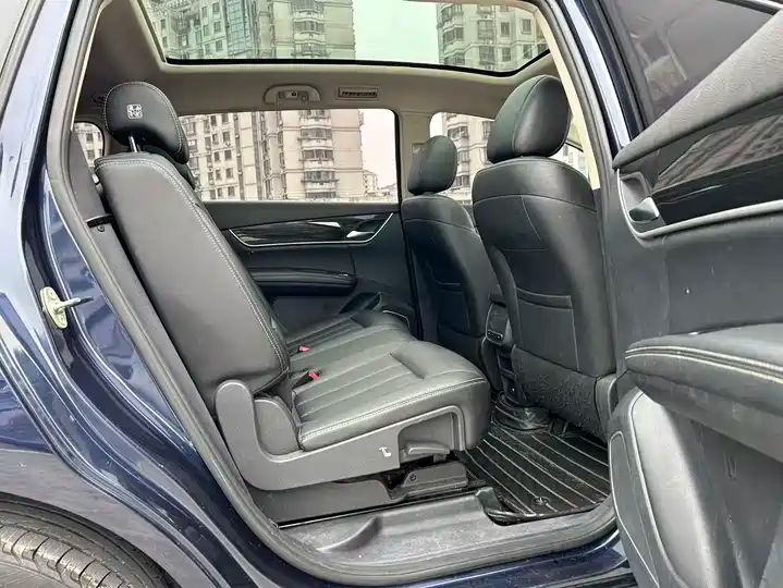 Automatic Smart Premium 7-Seater | Used Car for Export 13