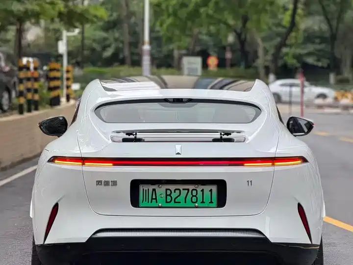 Battery All-Wheel Drive with HarmonyOS, Quality Used EV Export from China 3