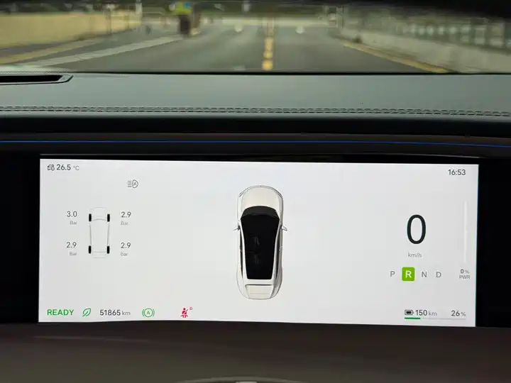 Battery All-Wheel Drive with HarmonyOS, Quality Used EV Export from China 11