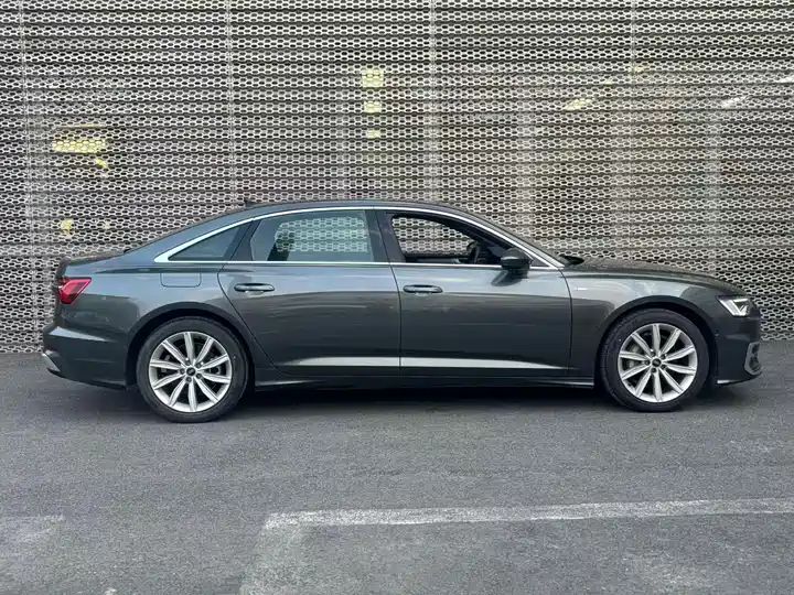 2024 45 TFSI Prestige Dynamic, LHD Sourced from China Auto Web 3