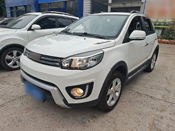 1.5L Manual Transmission Luxury Model