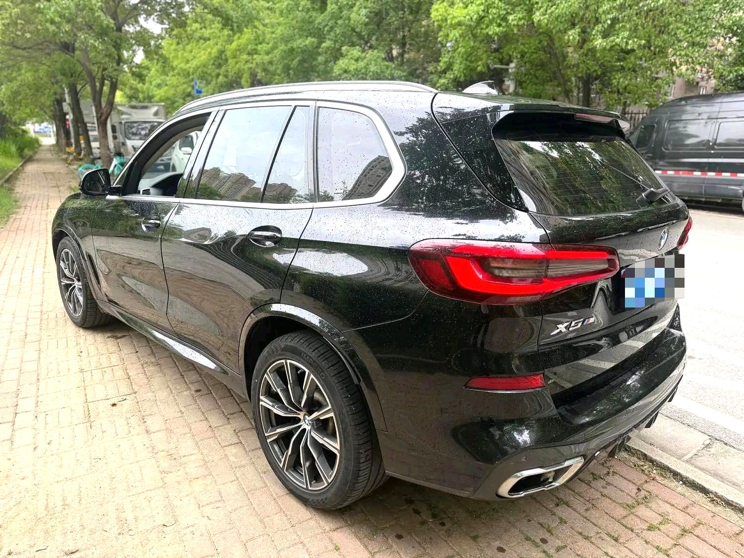 xDrive30i 2.0T M Sport Package Automatic, Imported Vehicle From China