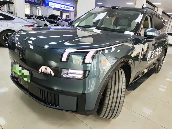 2.0T Ultra 6 Seat Left Hand Drive, China Origin Used SUV for Export