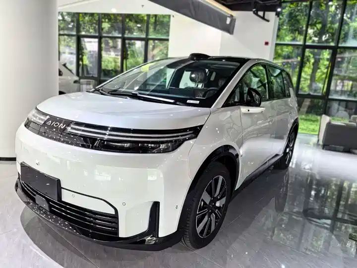 LiDAR Ultra, Left‑Hand Drive Chinese Vehicles, Used Car Export China