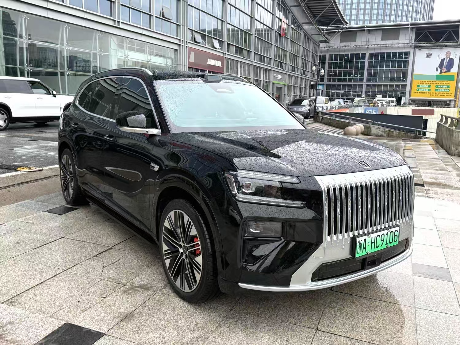 Ultra Plus 70kWh Left Hand Drive Flagship Hybrid SUV Zero Mileage Stock