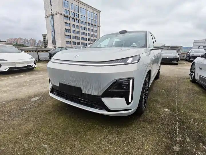 2025 RWD Ultra from China to Nigeria, Ghana & Benin | New LHD Car Guide