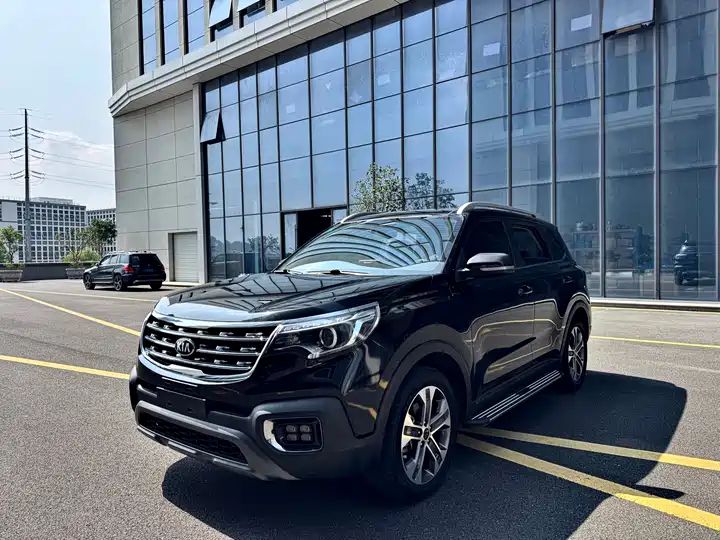 Automatic Deluxe LHD SUV – China Used Car Export (Registered 2021)